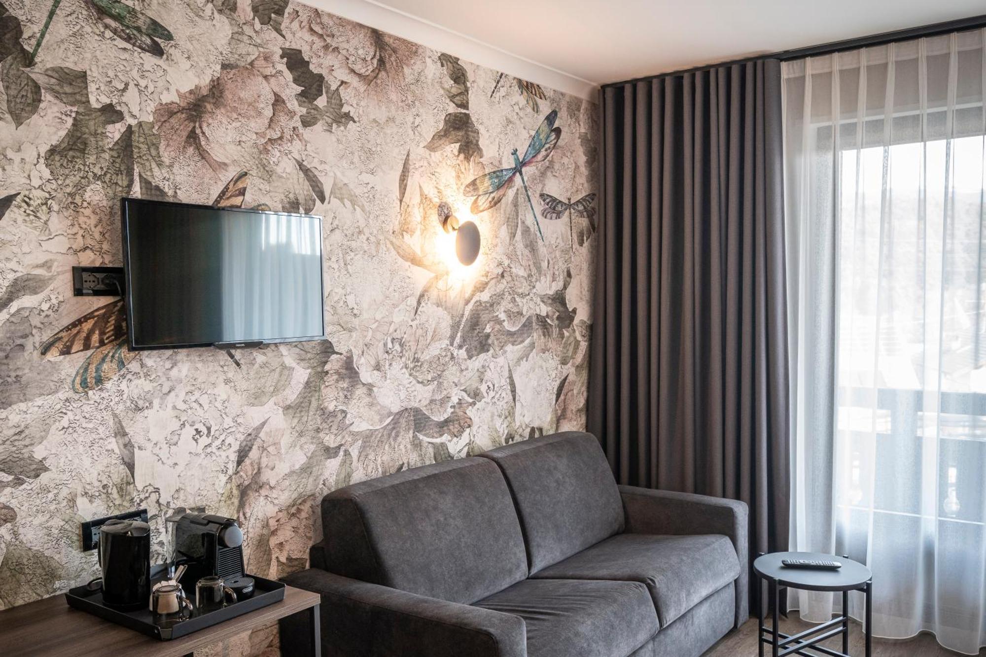 Tirolensis Hotell Tesimo Exteriör bild
